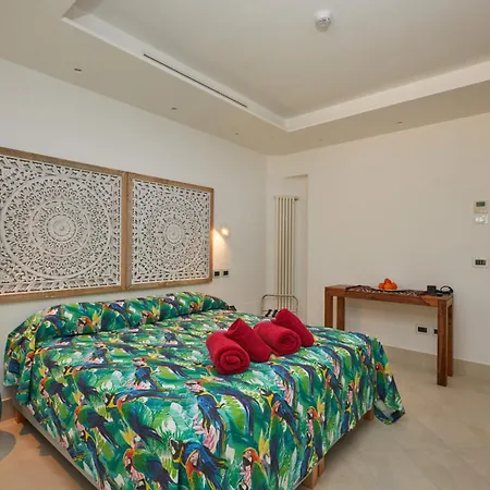 Corvaja Inn-2